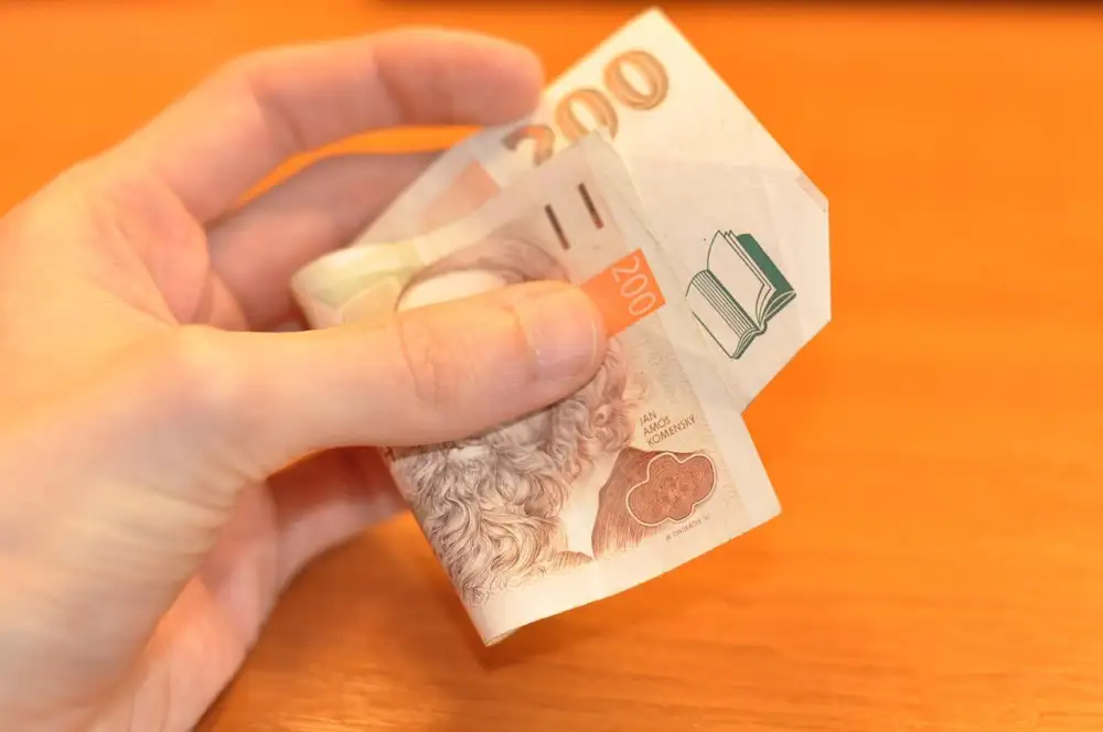 8 Eur To Czk